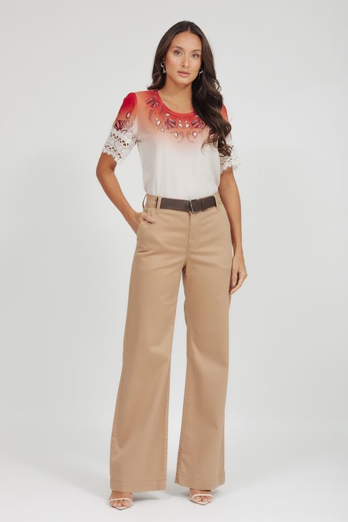 T-shirt Estampa Floral Manga Com Renda