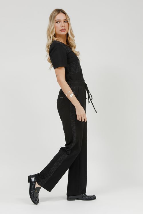 Aerolook Calça E Blusa Com Recortes