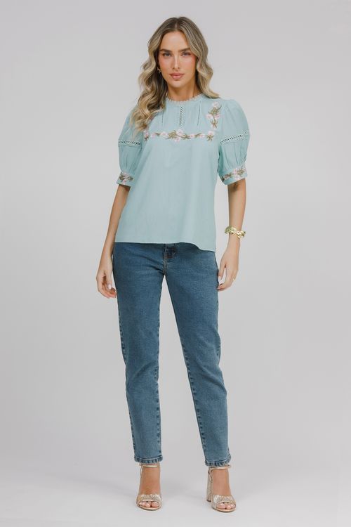 Blusa Viscolinho Bordado Floral E Rendas