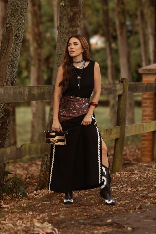 Vestido Cavado Evasê Com Gregas