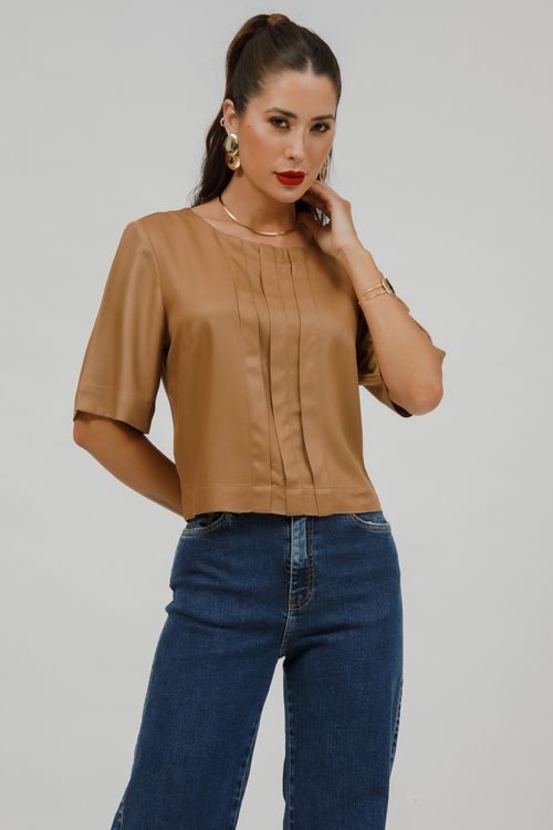Blusa Cropped Crepe Com Pregas Tomas