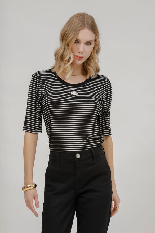 Blusa Malha Listrada Com Etiqueta