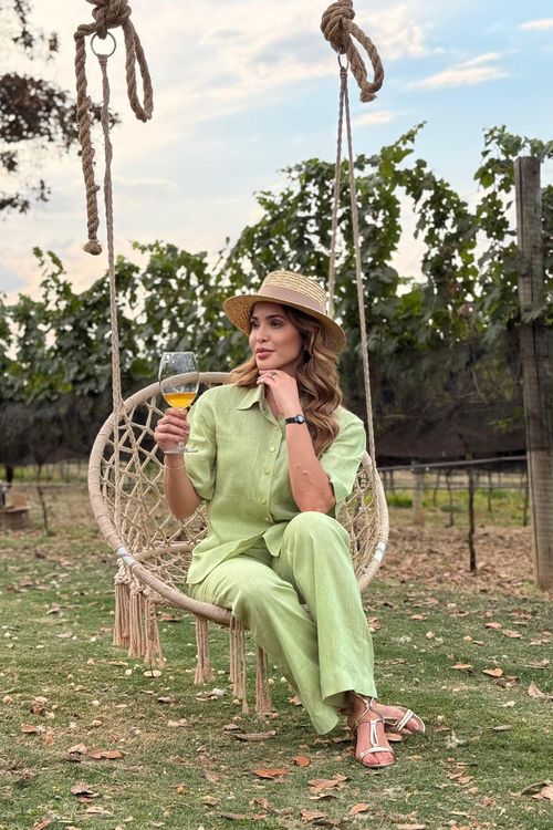 Camisa Feminina Puro Linho Com Bolsos