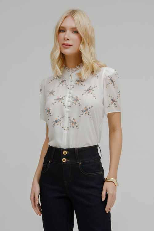 T-shirt Crepe E Malha Floral Com Botões