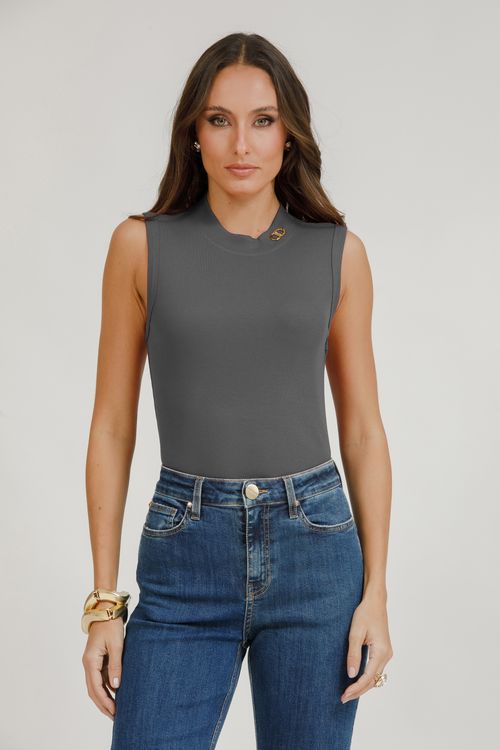 Regata Malha Gola Alta Com Metal